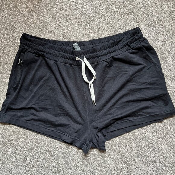 Vuori Halo Performance Shorts Black Athletic with Adjustable Waist | Sz XL - Picture 4 of 12